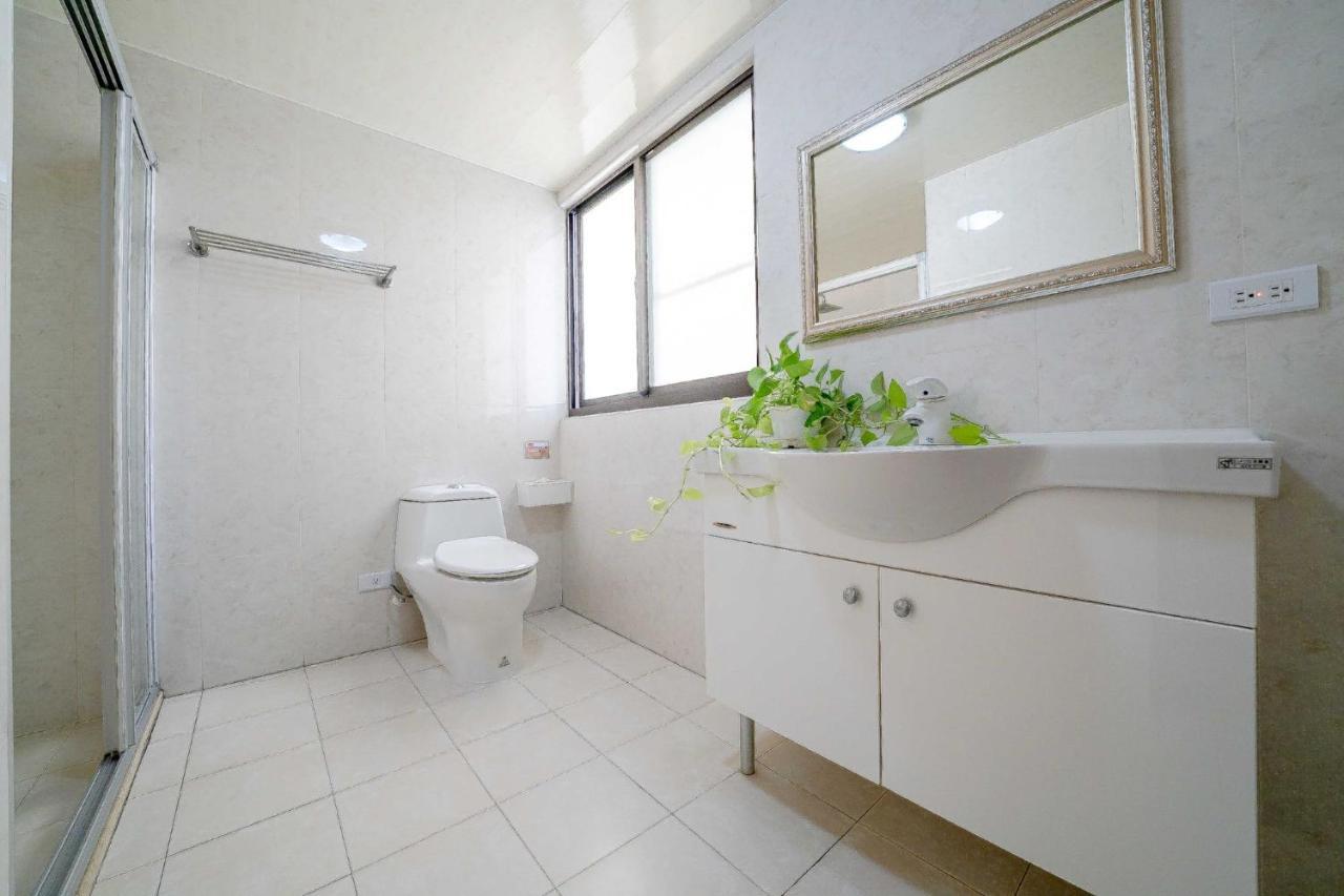 Appartamento Pir2 House Tainan Esterno foto